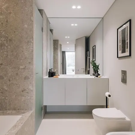 Abano - 2 Bedroom And Pool In Avenidas Novas * ליסבון
