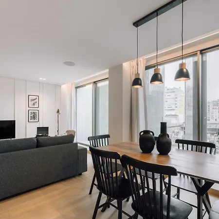 Abano - 2 Bedroom And Pool In Avenidas Novas דירה