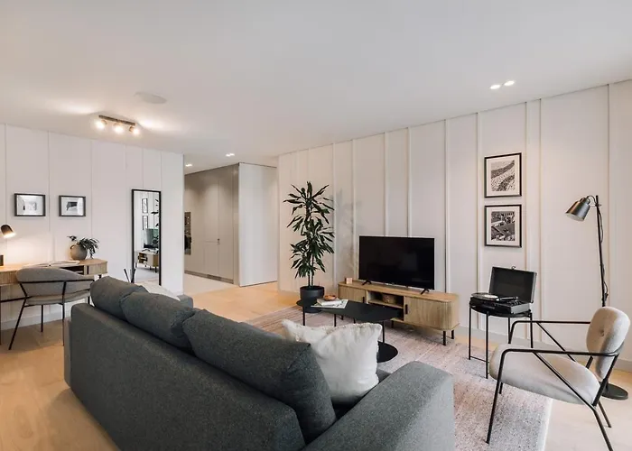 Abano - 2 Bedroom And Pool In Avenidas Novas ליסבון