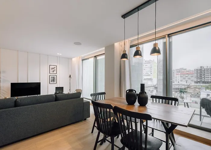 Abano - 2 Bedroom And Pool In Avenidas Novas דירה